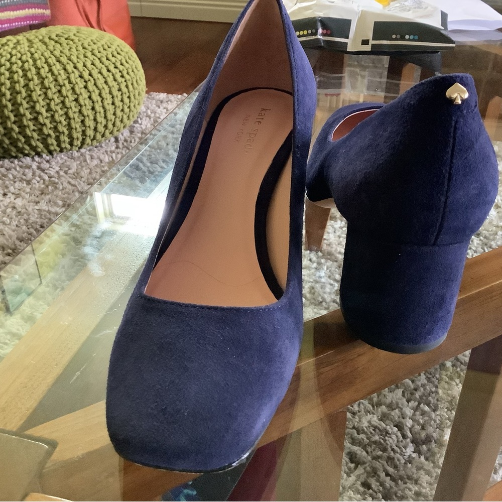 Navy suede Kate spade Kylah pump